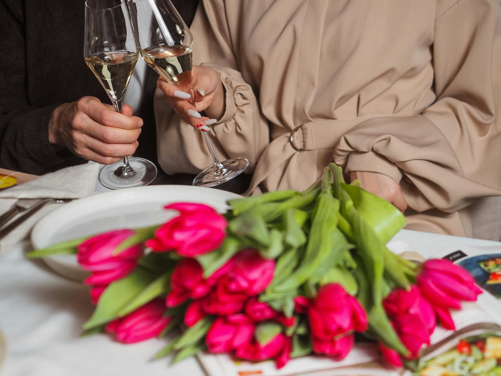 Celebrate Anniversaries at La Caverna: A Guide - Customer Reviews: Celebrating Anniversaries at La Caverna