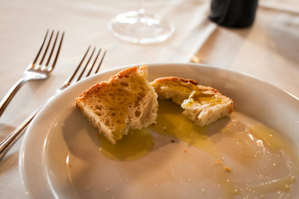Your guide to dining at La Caverna in Dublin - Dinner Restaurant for Tourists in Dublin