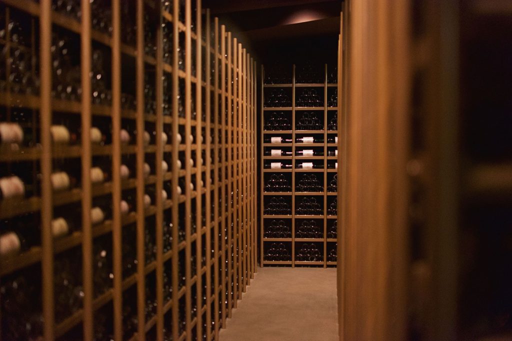 Discover La Caverna Wine Cellar in Temple Bar, Dublin - La Caverna Wine Cellar Temple Bar