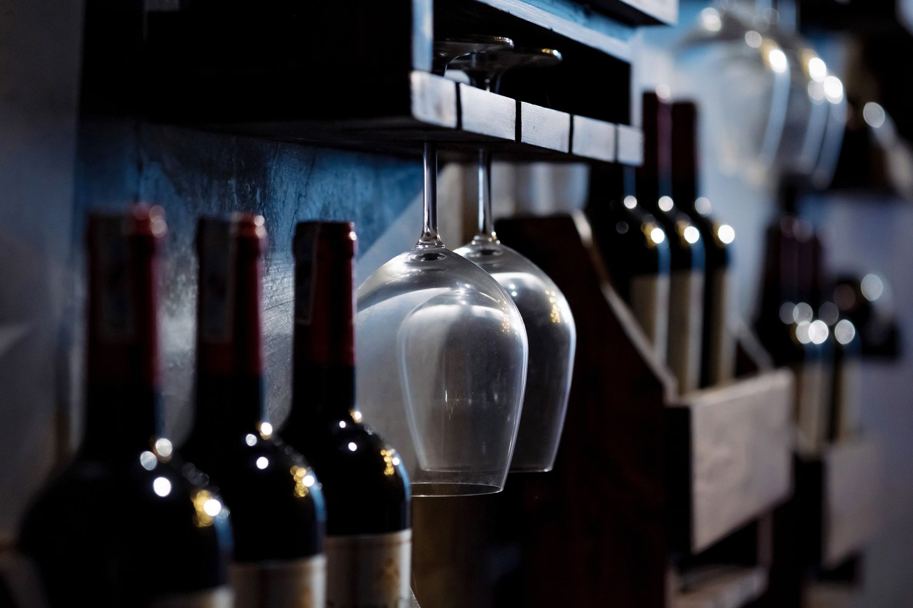 Creating the Perfect Wine Cellar Setting for Dinner in Temple - The Perfect Wine Cellar Setting for Dinner in Temple Bar